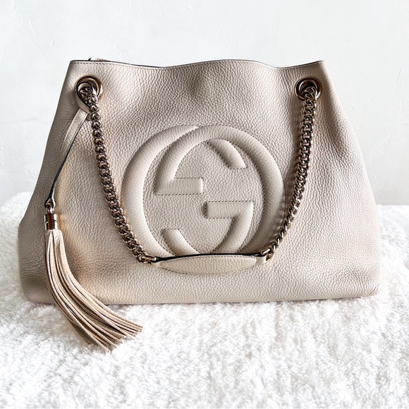 Gucci Soho Leather Shoulder Bag with Tassel Off White Color - Picture 2 of 16